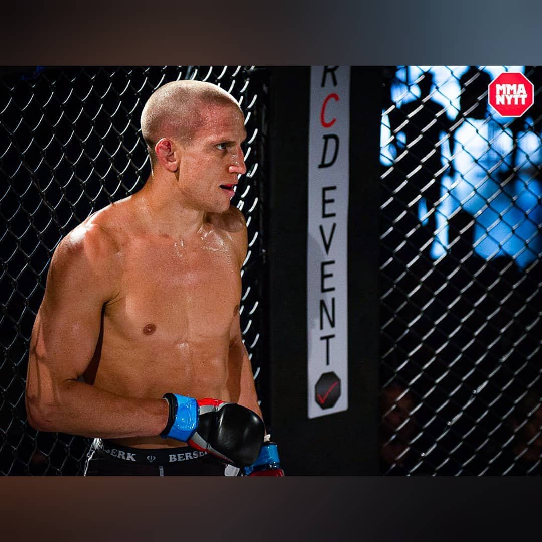 Last amateur fight: a win in Halmstad